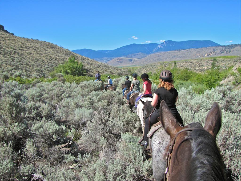 Sundance Guest Ranch Villa Ashcroft Eksteriør billede