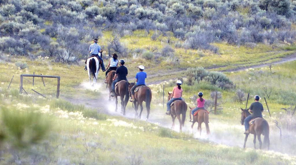 Sundance Guest Ranch Villa Ashcroft Eksteriør billede