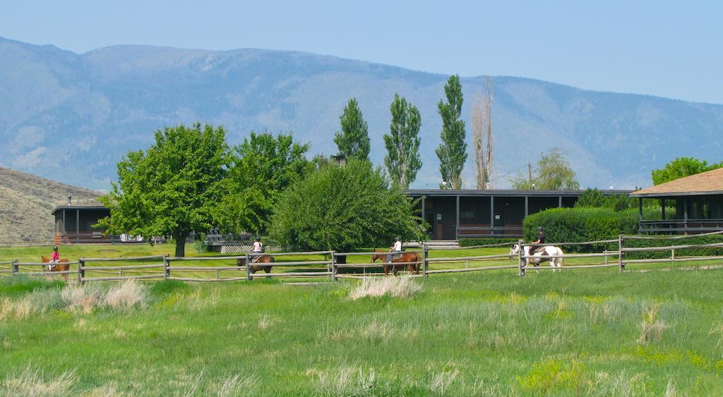 Sundance Guest Ranch Villa Ashcroft Eksteriør billede